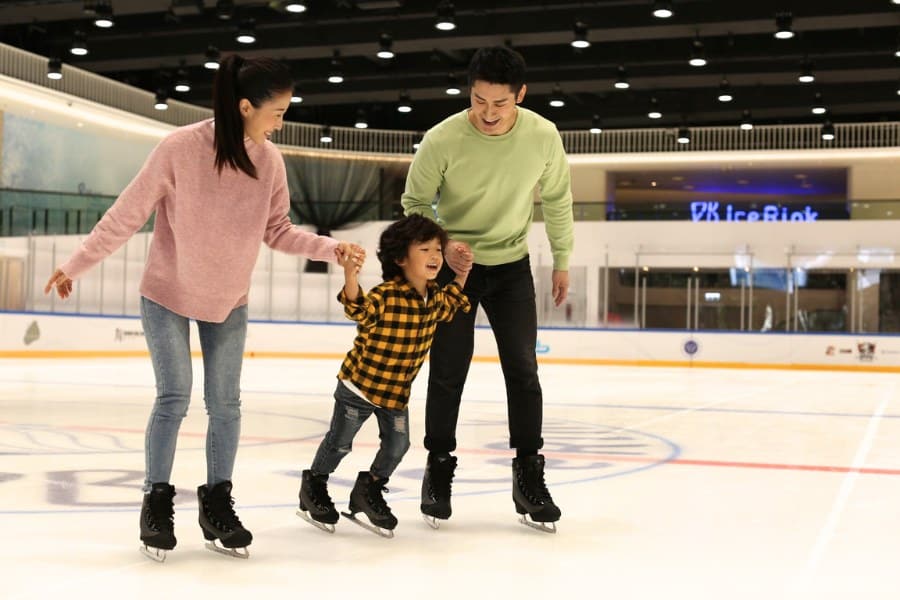 DB Ice Rink discovery bay