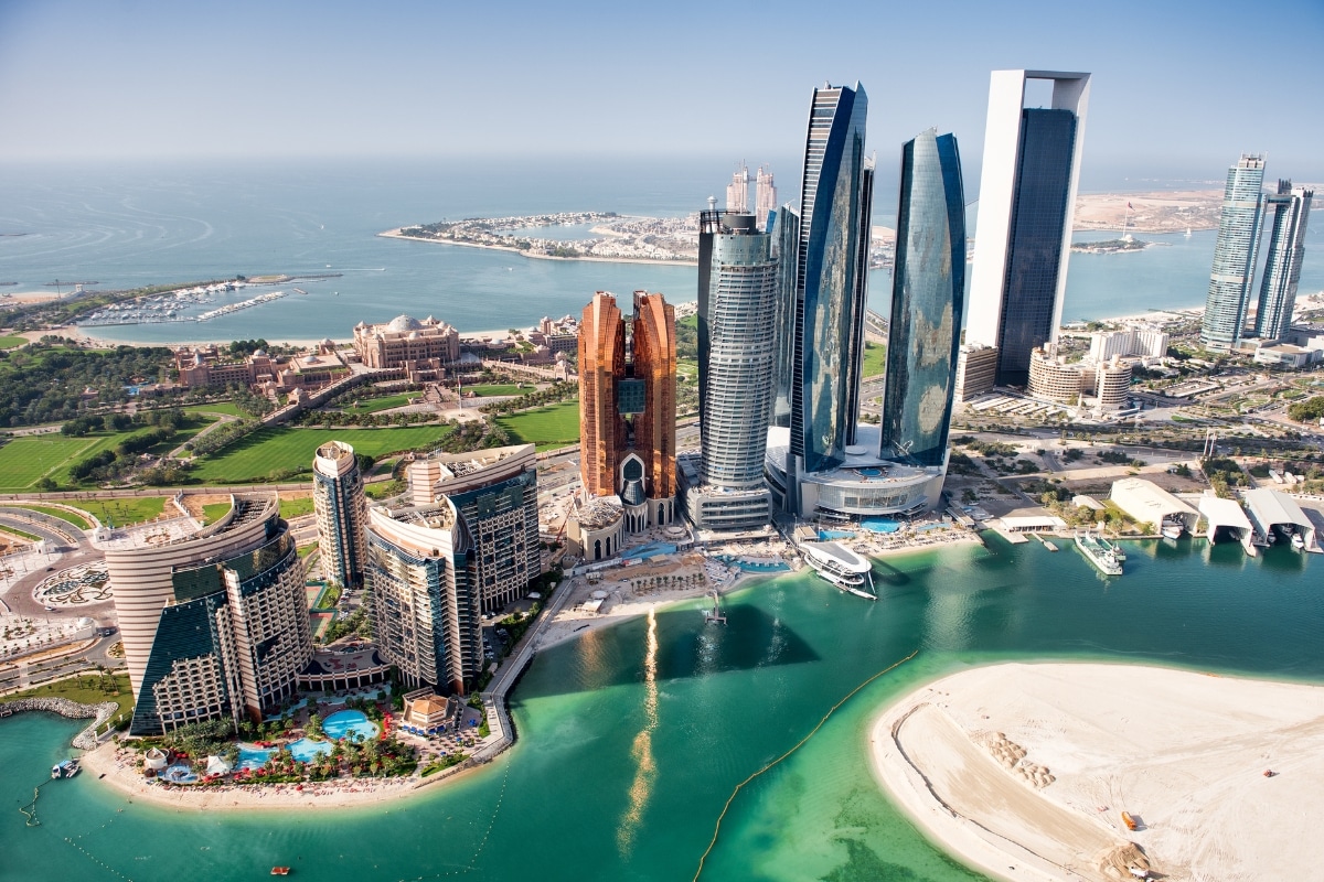 etihad resumes direct flights between abu dhabi and hong kong in november