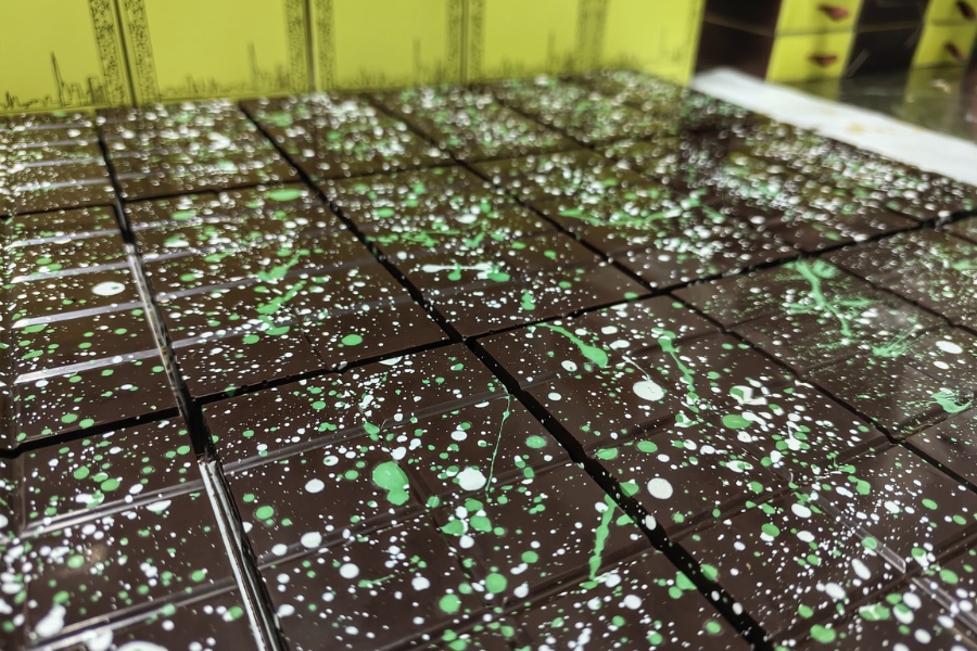 mr simms dubai chocolate blocks